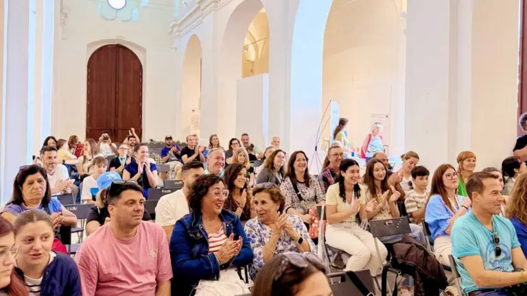 Conil se convierte en epicentro de la ciencia con un congreso que nace para quedarse