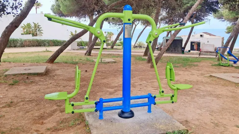 Nuevo parque biosaludable en La Atalaya para fomentar el ejercicio al aire libre