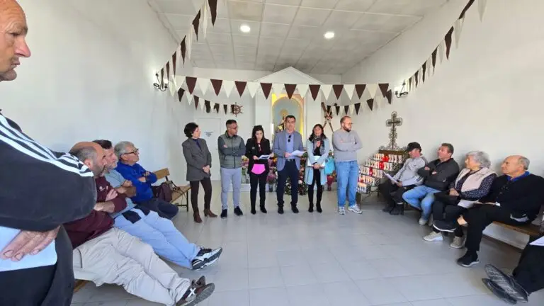 Barbate exige el dragado urgente del puerto y carga contra el Ministerio