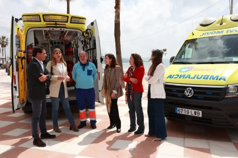 Rocío Blanco visita la cooperativa Ambulancias Barbate y pone en valor su modelo de gestión
