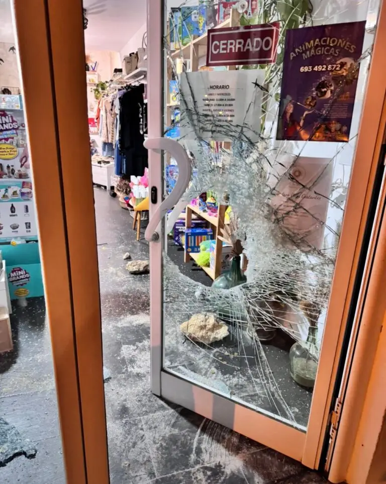 El PP de Vejer denuncia una ola de robos en comercios y exige más seguridad