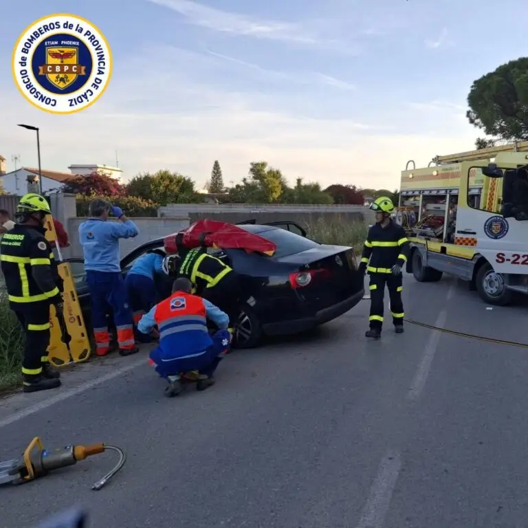 Fallece una mujer en un accidente de tráfico en la Carretera del Pradillo en Conil