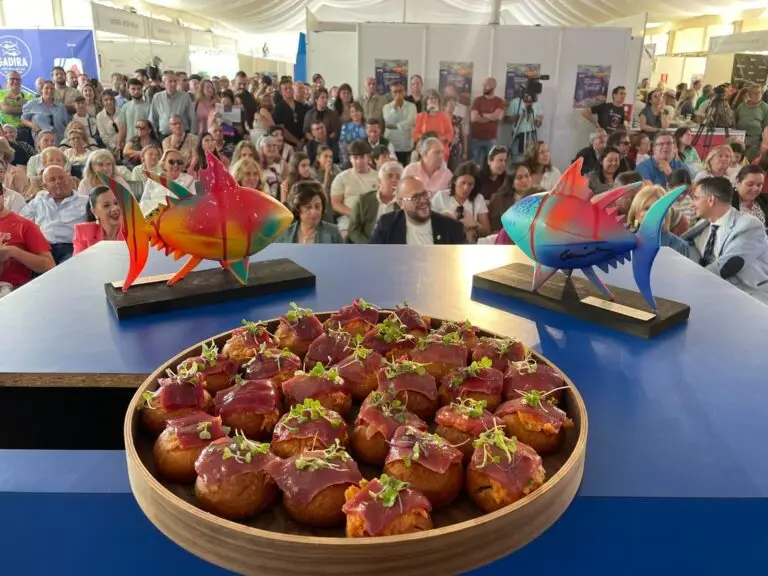 Barbate consolida la Semana Gastronómica del Atún como uno de los grandes eventos de la provincia