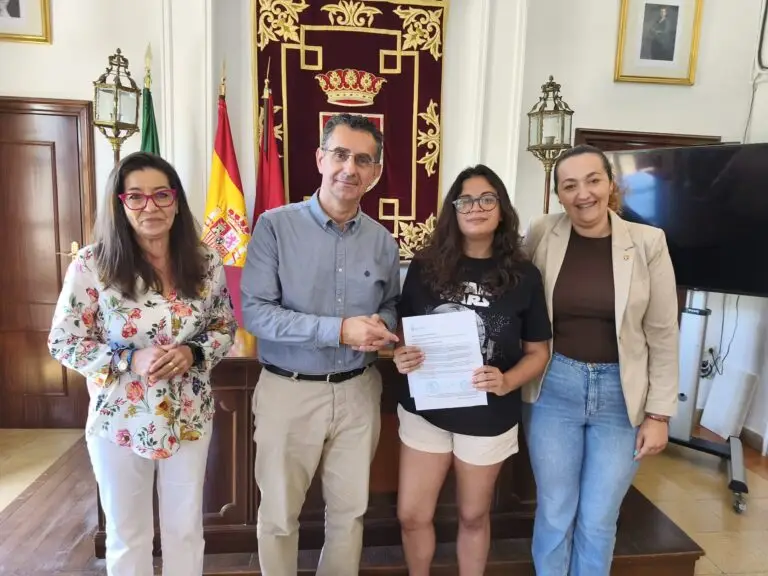 Carmen Amores será la pregonera de la Feria y Fiestas del Carmen de Barbate 2026
