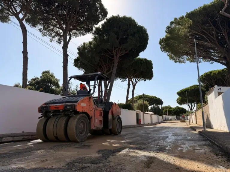 Chiclana invierte 1,9 millones en nuevo asfaltado